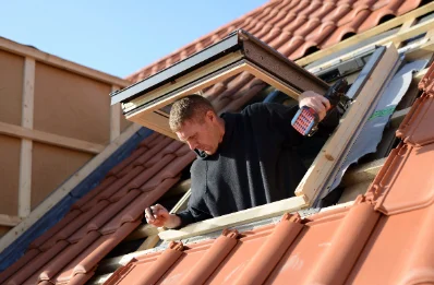 Pose de fenêtres de toit Velux à Estialescq